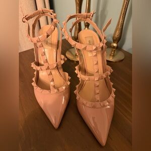 Valentino Patent Leather Rockstud Pointed Pumps in Blush
